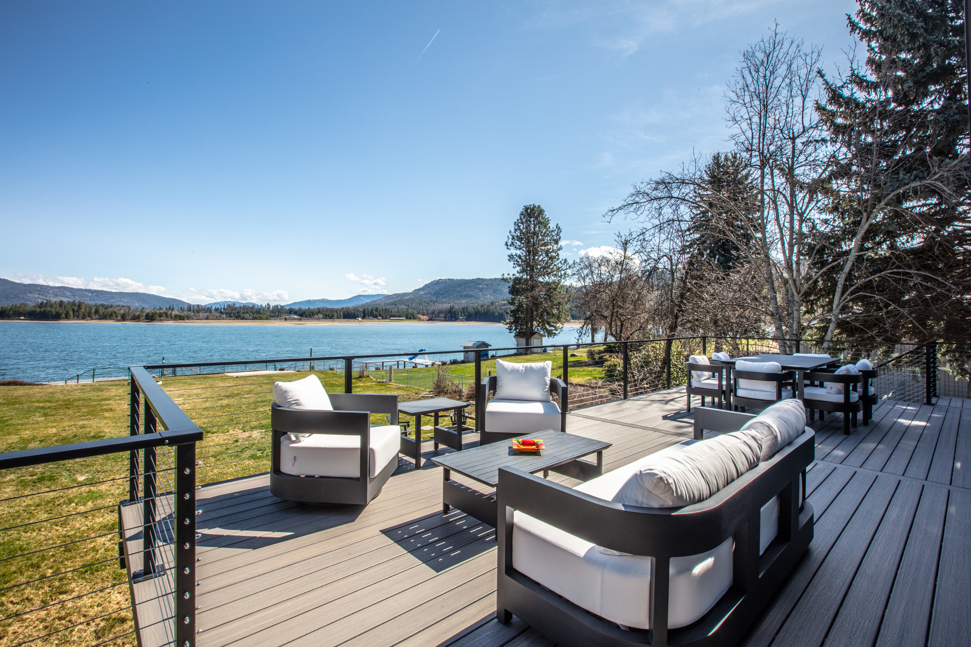 North Idaho Living at its Best!